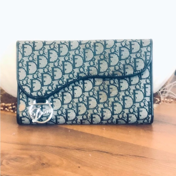 Dior Handbags - Authentic Dior clutch